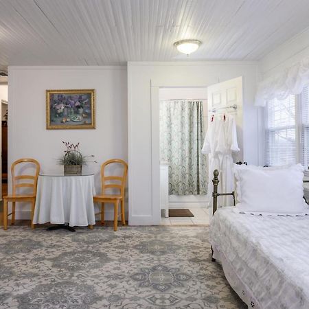 Oakland Cottage Bed And Breakfast Ашвил Екстериор снимка